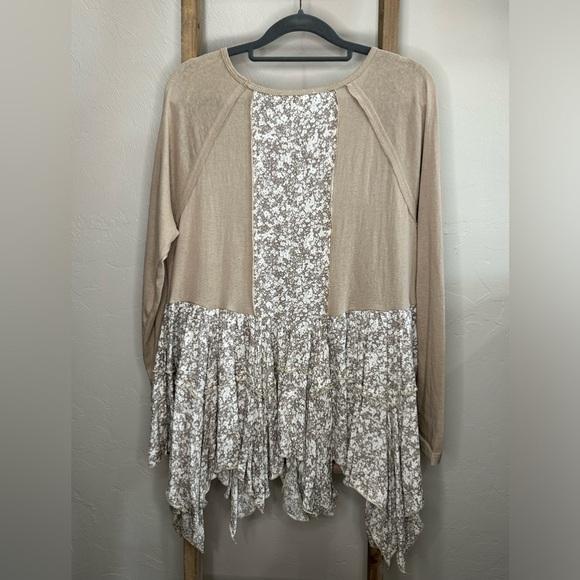 Easel Oversized Mixed Print Floral Boho Top - Picture 3 of 6